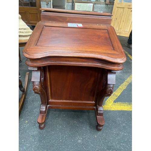 788 - MAHOGANY STYLE DAVENPORT