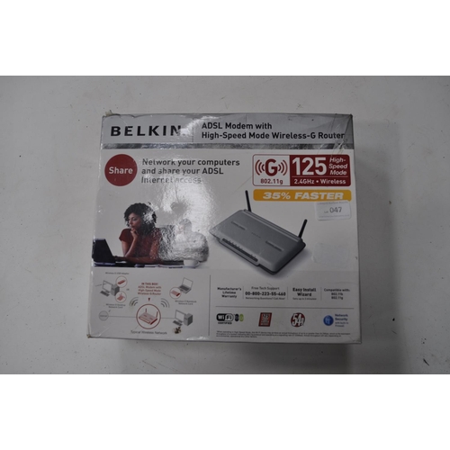 47 - BOXED WIRELESS INTERNET BOOSTER ROUTER