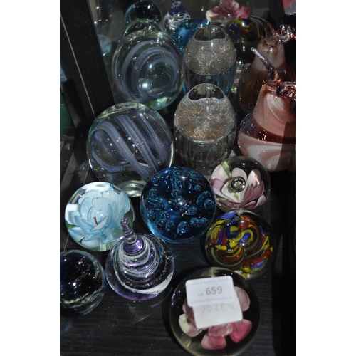 659 - 11 COLLECTABLE PAPERWEIGHTS