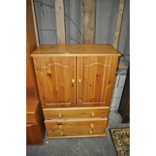 1164 - 2 DOOR 3 DRAWER PINE CABINET