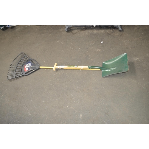 87 - NEW LARGE BULLDOG SHOVEL AND SPEAR AND JACKSON RAKE