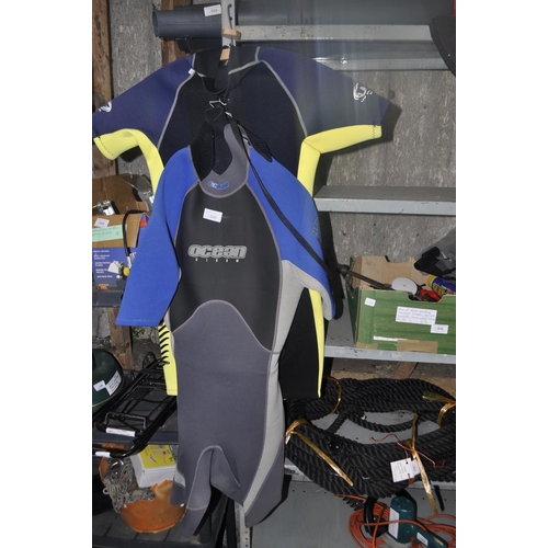 30 - OCEAN STORM AND TWF SHORTY WETSUIT