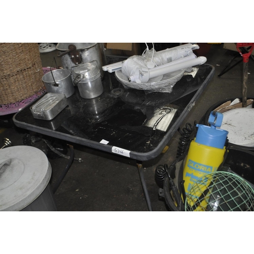 360 - SQUARE GLASSTOP GARDEN TABLE