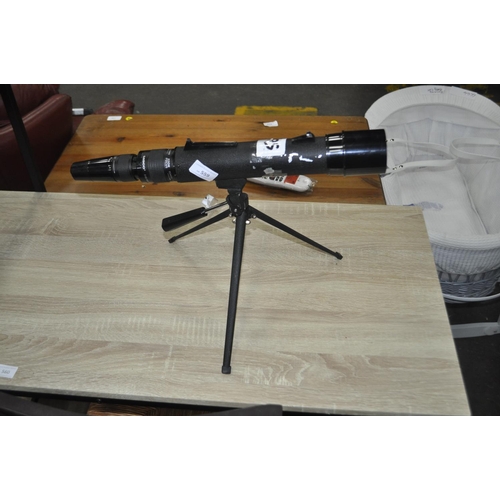 559 - TABLE TOP TELESCOPE