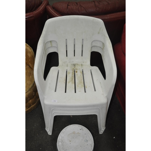 564 - 3 PLASTIC GARDEN CHAIRS I WHITE