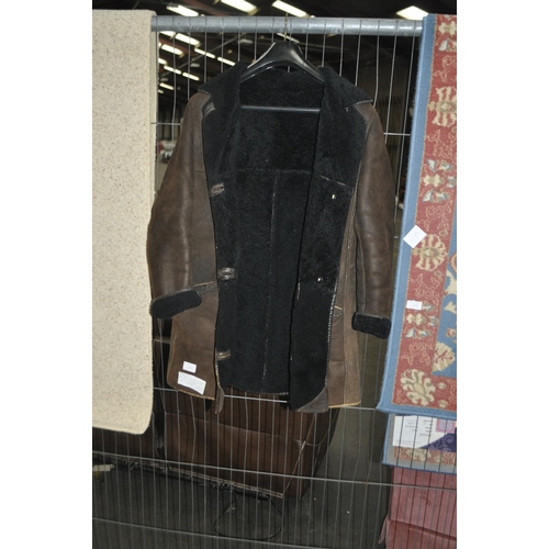 573 - ORIGINAL NURSERY M COAT SHEEPSKIN MISSING BUTTON IS IN FRONT POCKET