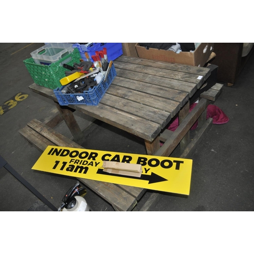 578 - LARGE FIXED PICNIC TABLE
