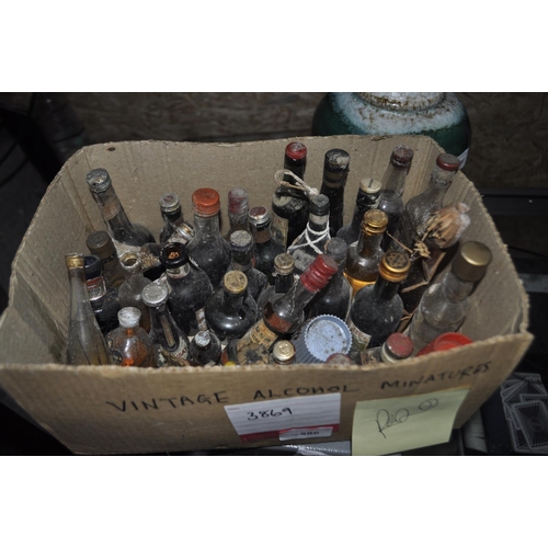 586 - QTY OF ALCAHOL MINIATURES VINTAGE