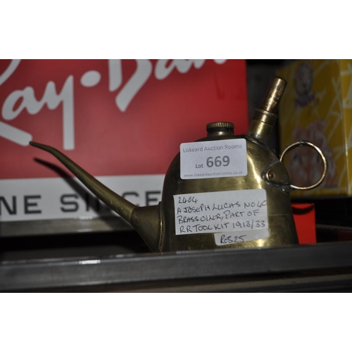 669 - JOSEPH LUCAS NO40 BRASS OILER PART OF ROLLS ROYCE TOOLKIT 1913-33