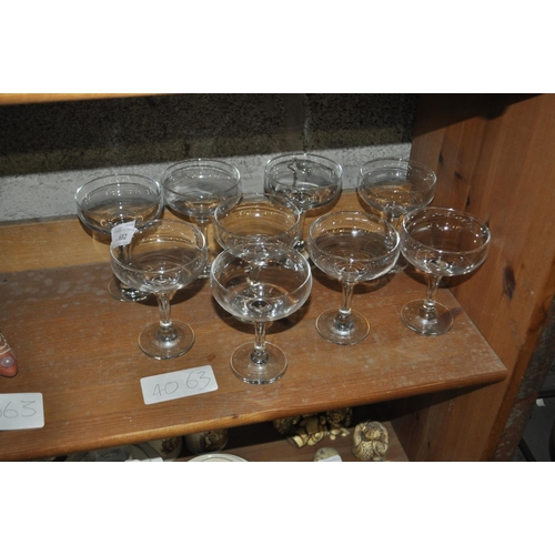 682 - 9 COCKTAIL GLASSES