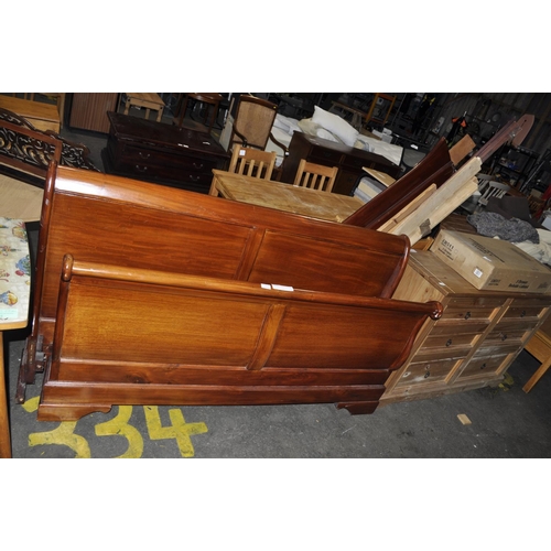 Lot 818       