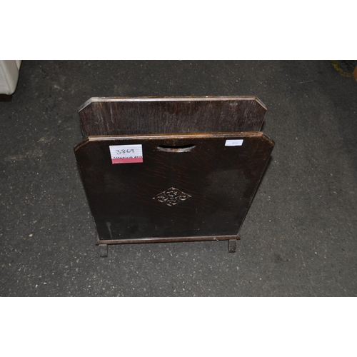 Lot 824       