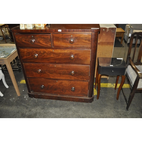 876 - LARGE VICTORIAN MAHOGANY CHEST OF DRAWERS