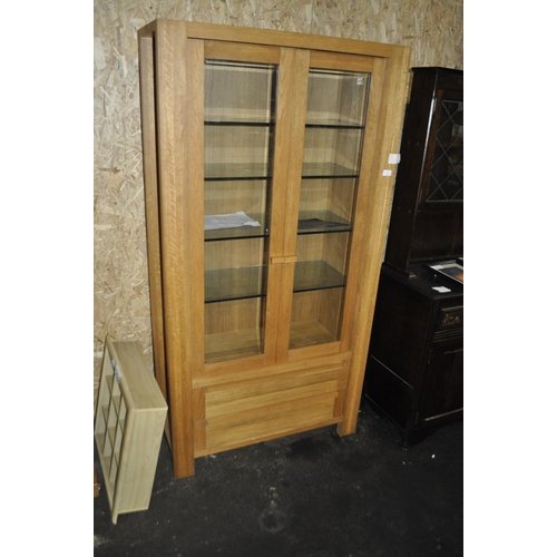 Lot 913       