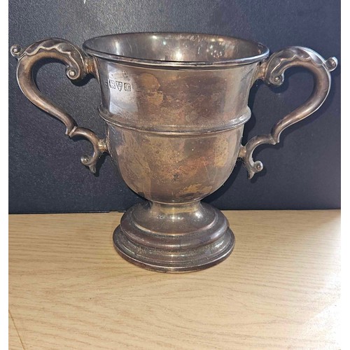 660A - SOLID SILVER CHESTER HALLMARKED OVER 7OZ CUP/TROPHY 7 BT 4.5