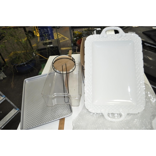 125 - BOX INC GLASS SHELVING, KITCHEN ROLL HOLDER AND MORE
