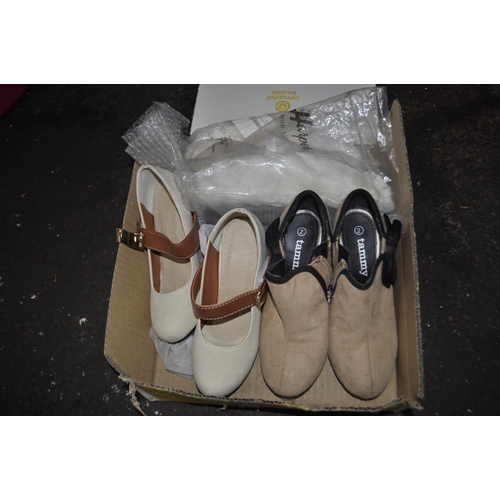 155 - 2 X PAIRS SIZE 2 SHOES AND NEW SLIPPERS