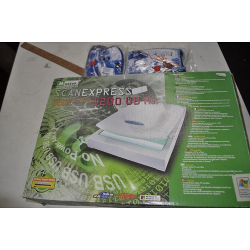 162 - BOXED SCANNER  AND 2 X PACKS OF DISNEY FACE MASKS