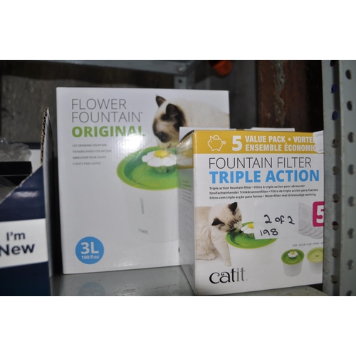 177 - BOXED CAT DRINKING FOUNTAIN AND REPLACEMENT FILTERS