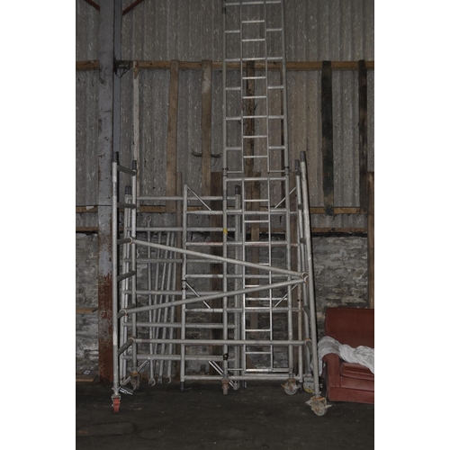 1 - TALL LARGE PROFESSIONAL ALLY SCAFFOLDING TOWER