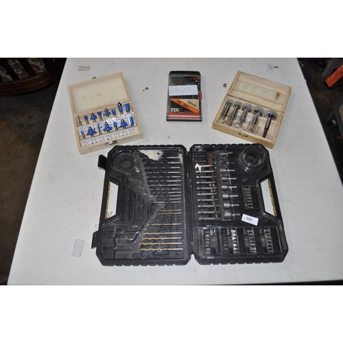 26 - SELECTION OF TOOL ACC KITS, INC BRAND NEW ROUTER BIT SETS, WOOD DRILL BITS AND 3/4 COMPLETE ACC PACK... 