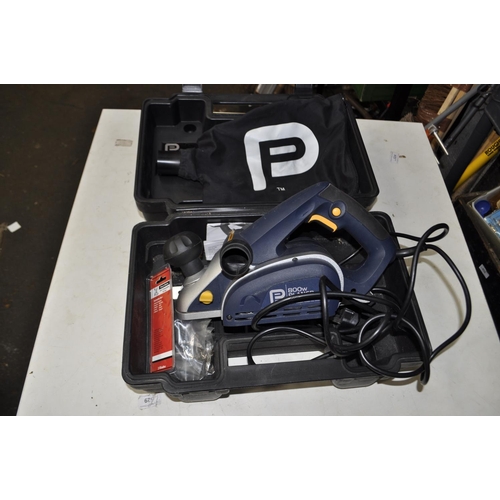 41 - CASED PRO 800W ELECTRIC PLAINE WITH COLLECTION BAG, BRAND NEW REPLACEABLE BLADES AND ACCS