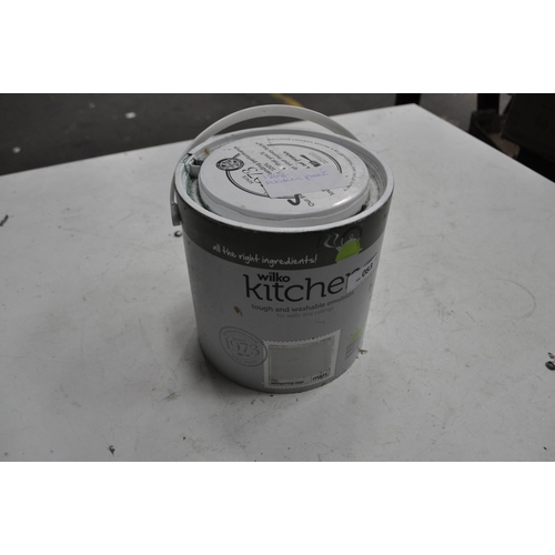 83 - NEW TUB OF WILKO KITCHEN WHISPERING SAGE MATT PAINT