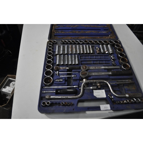 26 - LARGE CASED SOCKET SET    (COUPLE OF BITS MISSING)