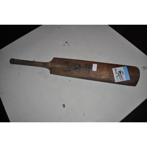 505 - VINTAGE WOODEN CRICKET BAT