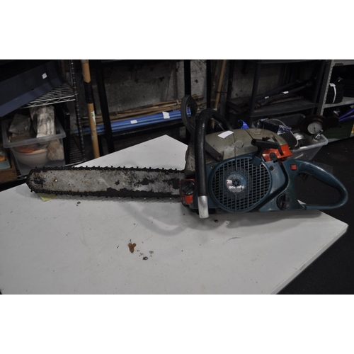 53 - MAKITA DCS7900 PETROL CHAINSAW 18INCH BAR   PERFECT WORKING ORDER