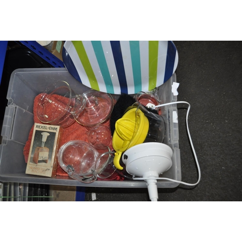 432 - ELECTRIC LEMON JUICER, TRAY, GLASS JUGS AND TUREEN