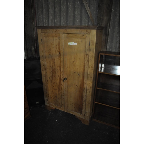 804 - PINE CHILD WARDROBE