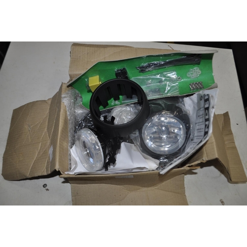 25 - FEELANDER 1 FACELIFT TURRET FRONT FOG LIGHTS