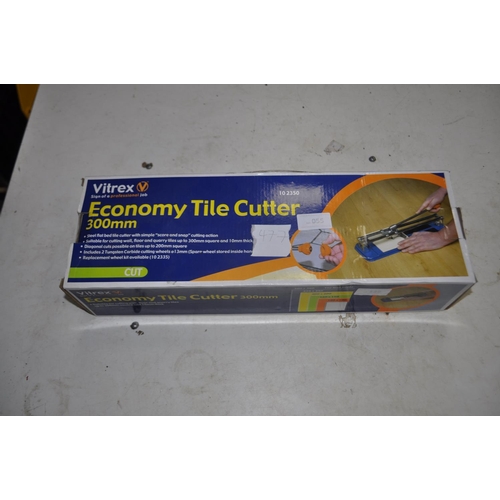 55 - BOXED TILE CUTTER