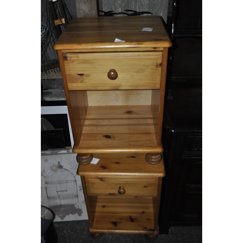 814 - PAIR OF SINGLE DRAWER PINE BEDSIDE CABINETS