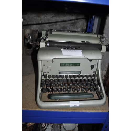 263 - 66 IMPERIAL VINTAGE TYPEWRITER AS IS