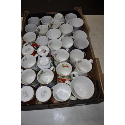 125 - BOX OF DECORATIVE MUGS / CUPS WITH PRETTY FRUIT DESIGNS AND IN GOOD CONDITION