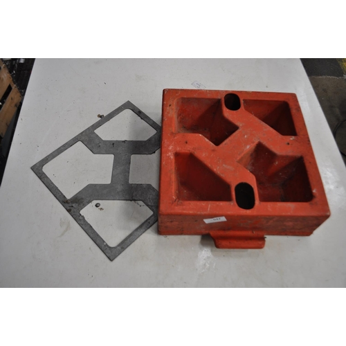 47 - DECORATIVE BRICK-MAKING MOULD