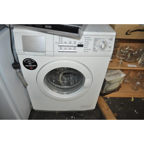 558 - AEG LAVAMAT 74825 FRONT LOADING WASHING MACHINE