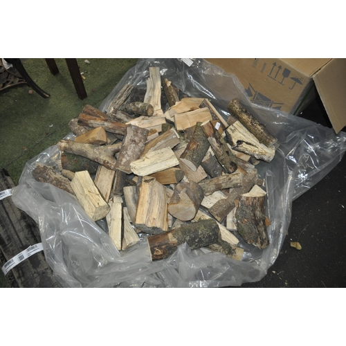 138 - A LARGE QUANTITY OF SEASONED CHOPPED FIREWOOD