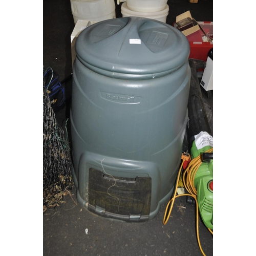 181 - A LARGE LIDDED COMPOST BIN