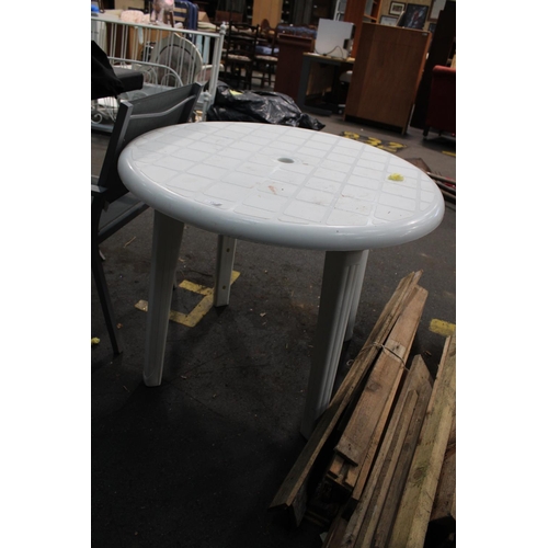 150 - WHITE PVC GARDEN TABLE