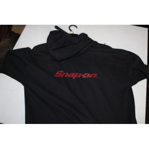 61 - SIZE LARGE SNAP-ON HOODIE