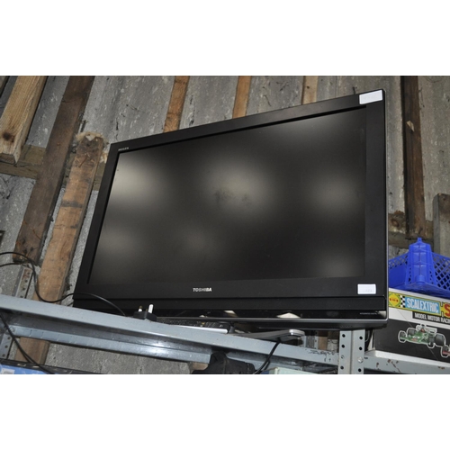 423 - TOSHIBA TV WITH REMOTE