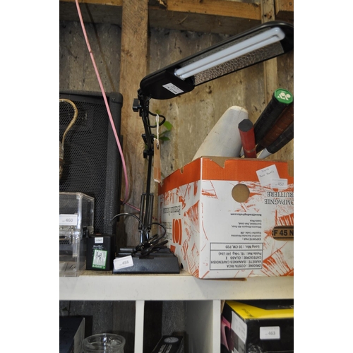 458 - MICROMARK ADJUSTABLE DESK LAMP