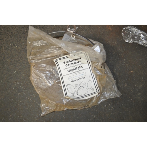 131 - TRADITIONAL CAST OLD ENGLISH GRIDDLE