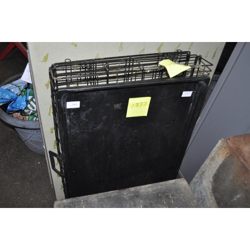 189 - A 75CM X 75CM X 50CM FOLDING PET CRATE