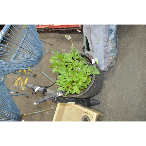 384 - BLACK TERACOTTA LARGE RIBBED PLANTER - 14