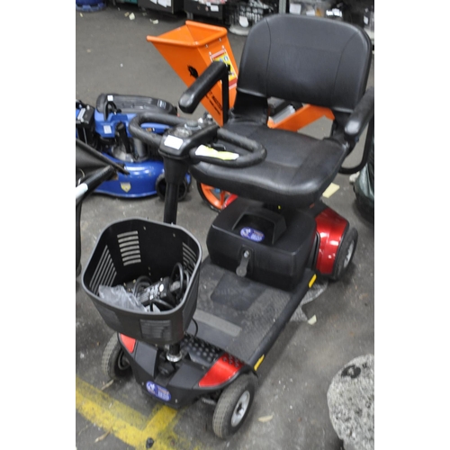 181 - GOGO ELITE TRAVELLER PLUS FOLDING, LIGHTWEIGHT MOBILITY SCOOTER IN PERFECT WORKING ORDER - WITH CHAR... 