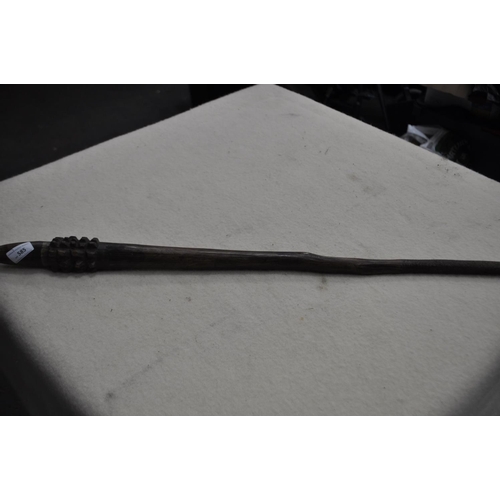 585 - AN ANTIQUE ABORIGINAL THROWING CLUB